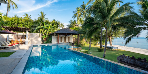 8 Bedroom Beachfront Villa – Lipa Noi, Koh Samui – For Sale